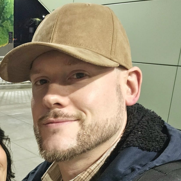 Meet your Posher, Posh - Picture 2 of 2